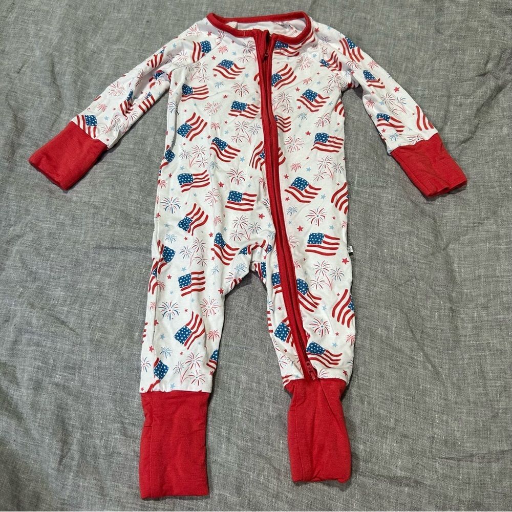 Caden Lane Firework USA Flag Bamboo Zipper One Piece Bodysuit 0-3 Months